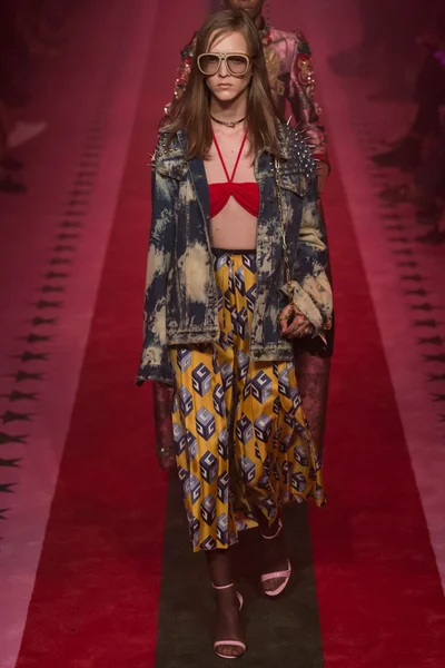 Look 20
